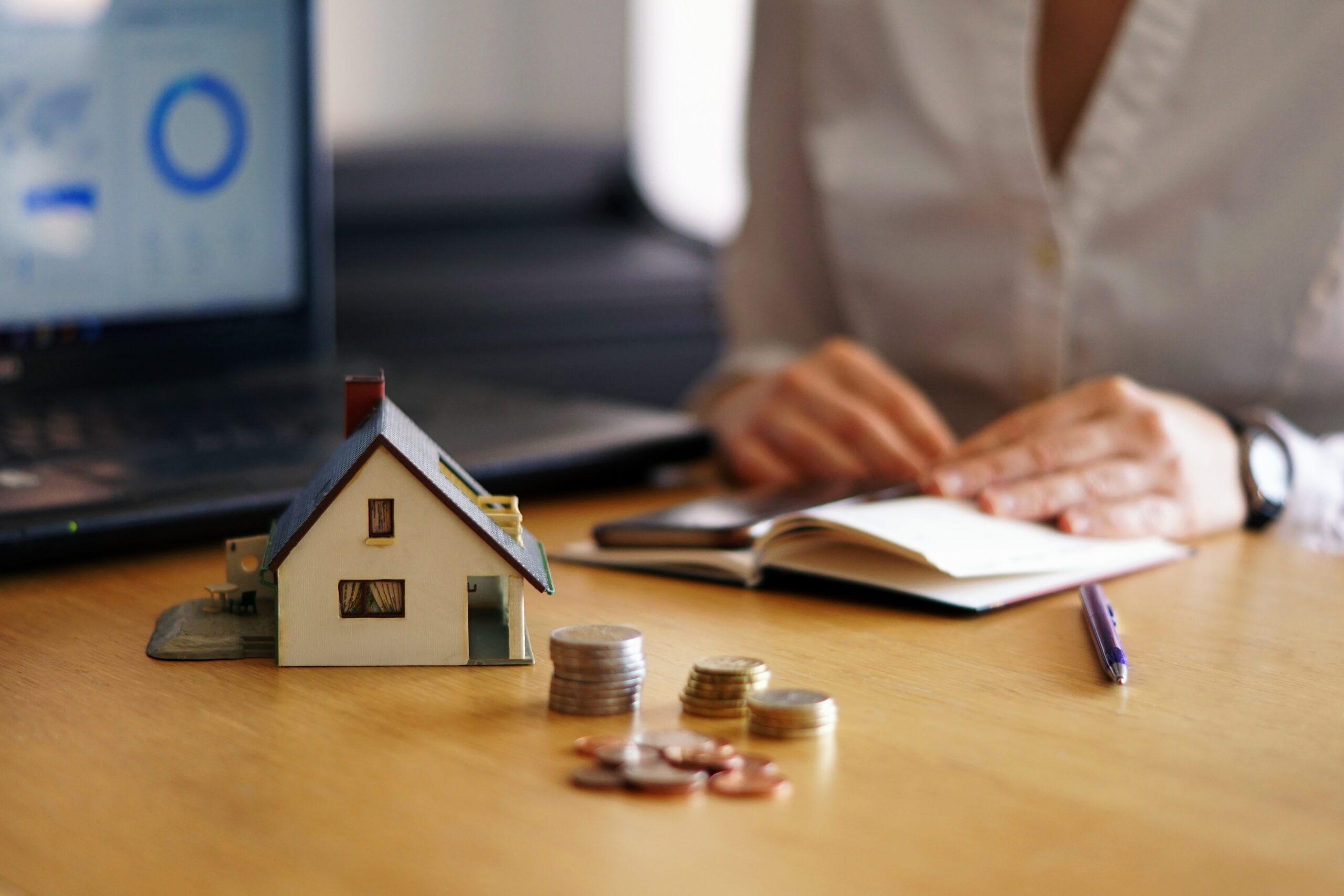 Featured image for “Cheap Conveyancing in Melbourne vs Premium: What the Price Difference Actually Buys”